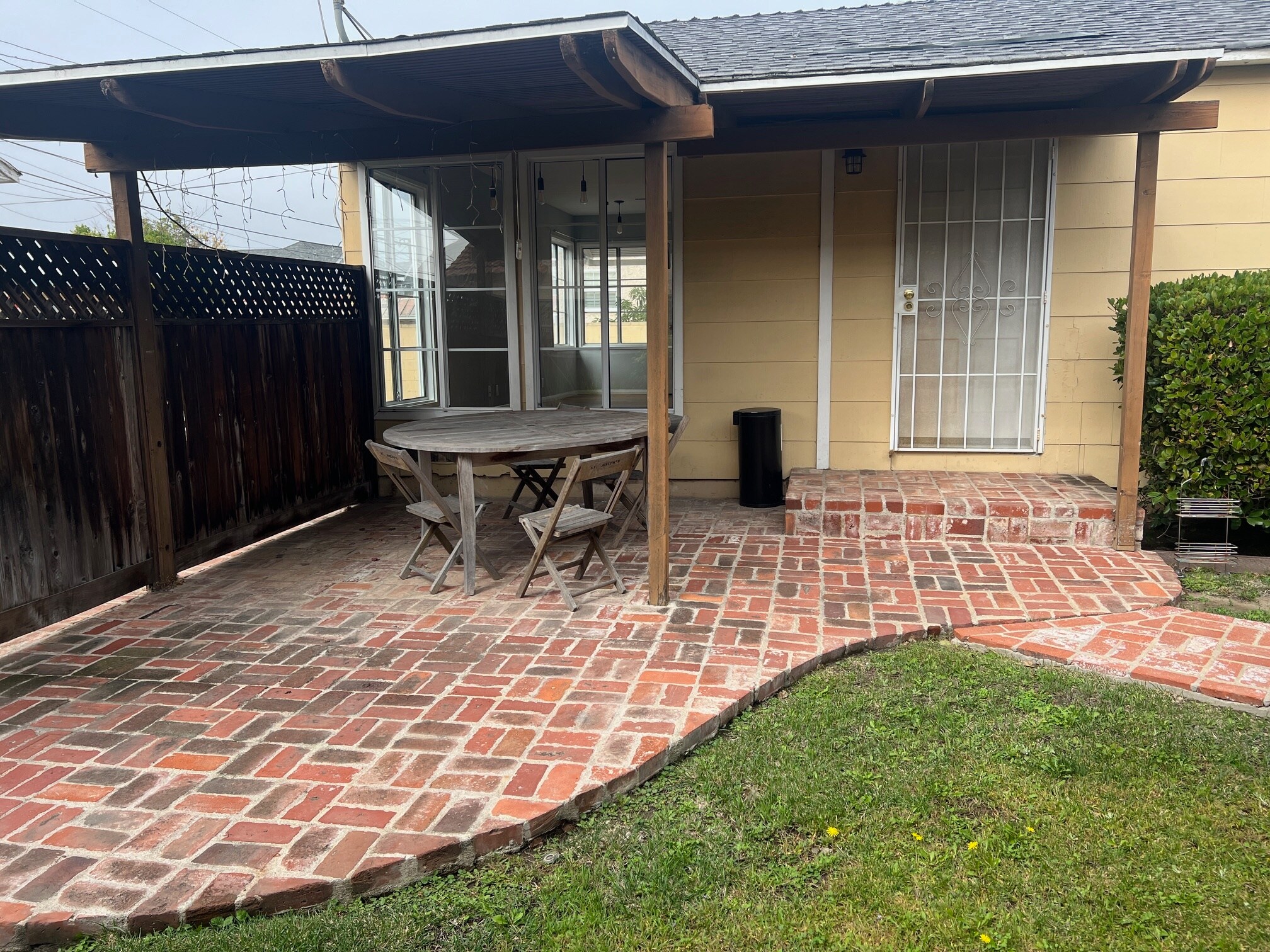 Building Photo - 3841 Westwood Blvd