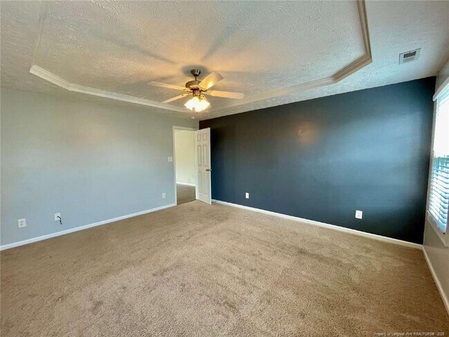 Building Photo - 193 Lochwood Dr