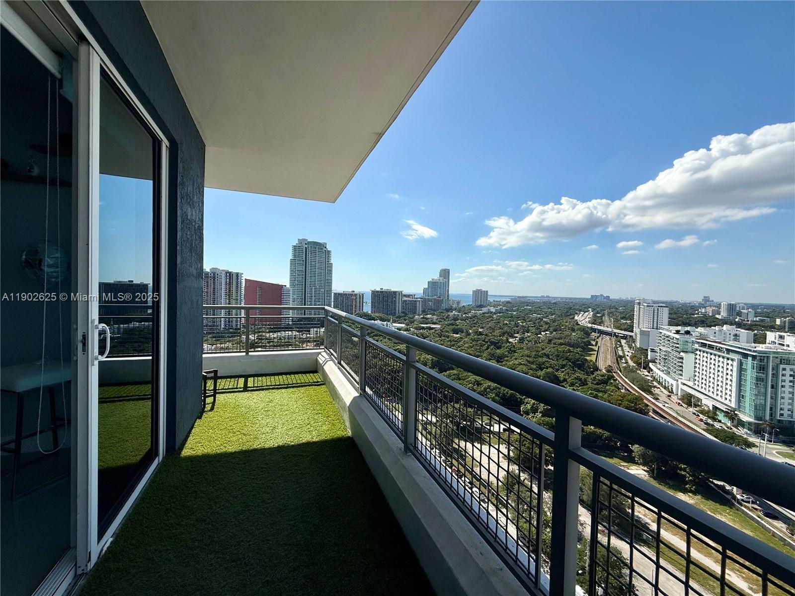 Building Photo - 60 SW 13th St