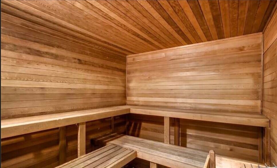 Building Photo - 33020 10th Ave SW