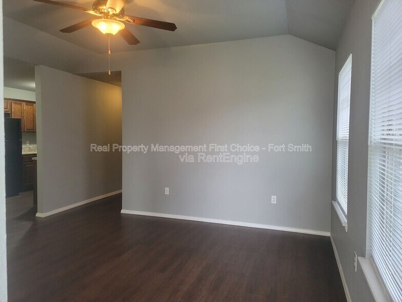 Building Photo - 2006 Ingalls Ln