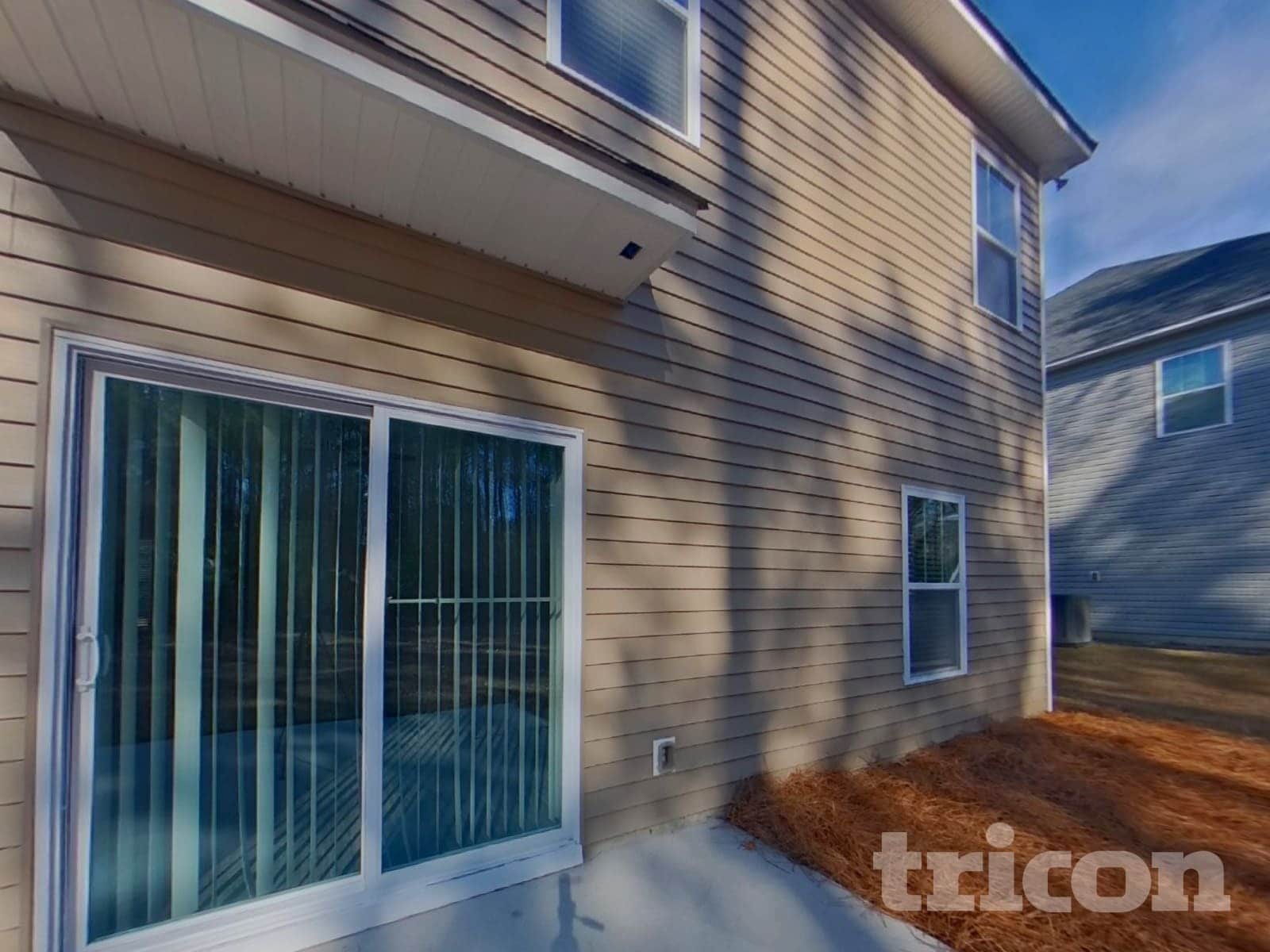 Building Photo - 607 Roseridge Dr