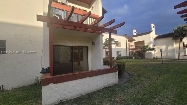 Building Photo - 8520 SW 149th Ave