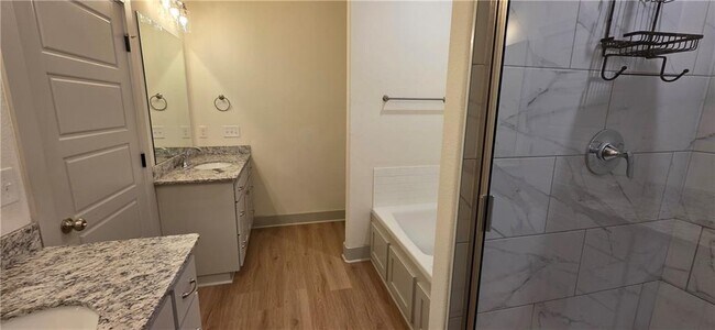 Building Photo - 941 Petit Jean St