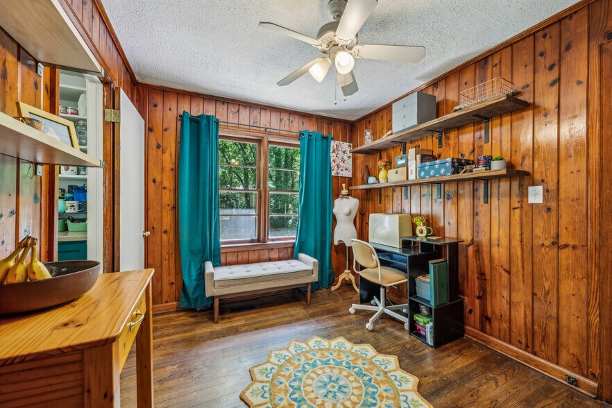 Building Photo - 1410 Cobb Branch Dr