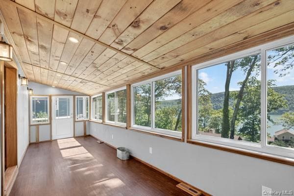 Building Photo - 6 Deer Trail N