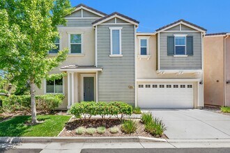 Building Photo - Beautiful East Davis Home