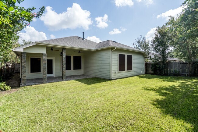 Building Photo - 9503 Tartan Manor St