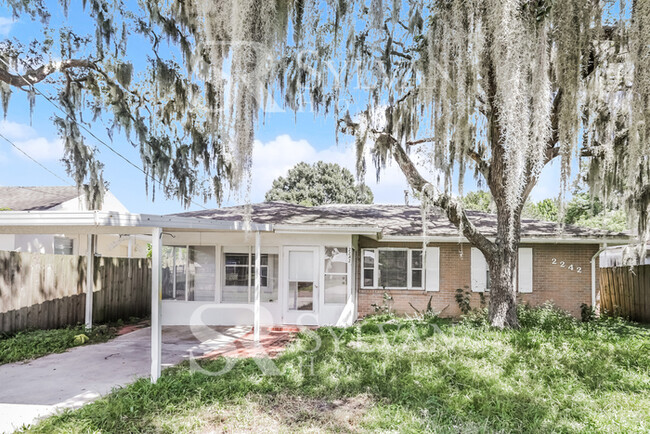 Primary Photo - This cute home is ready for your personal ...