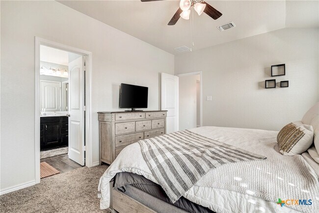 Building Photo - 4305 Abergavenny Dr