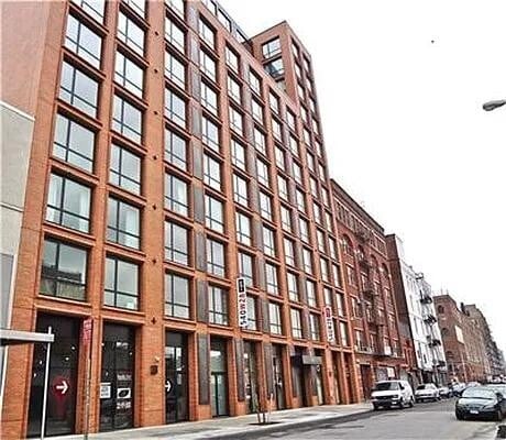 Building Photo - 540 W 28th St