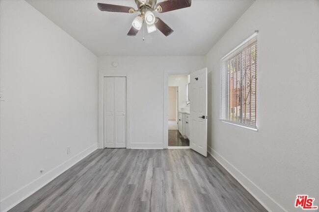 Building Photo - 2840 S Mansfield Ave