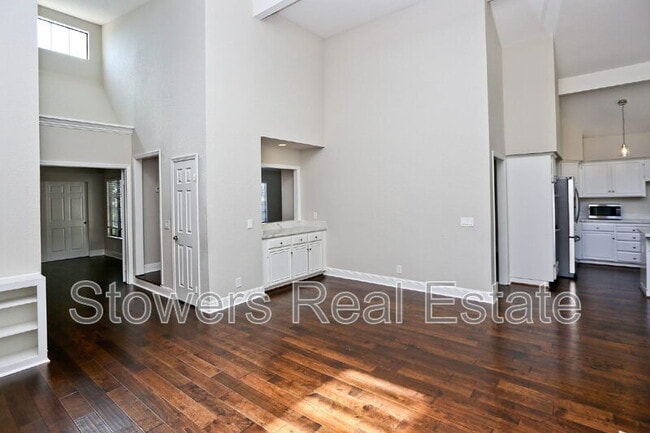 Building Photo - 50 Deer Meadow Ln