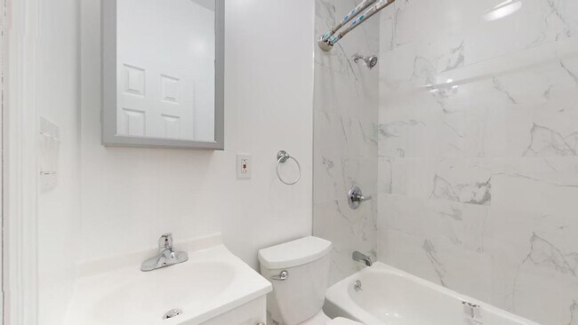 Building Photo - 245 W 113th St