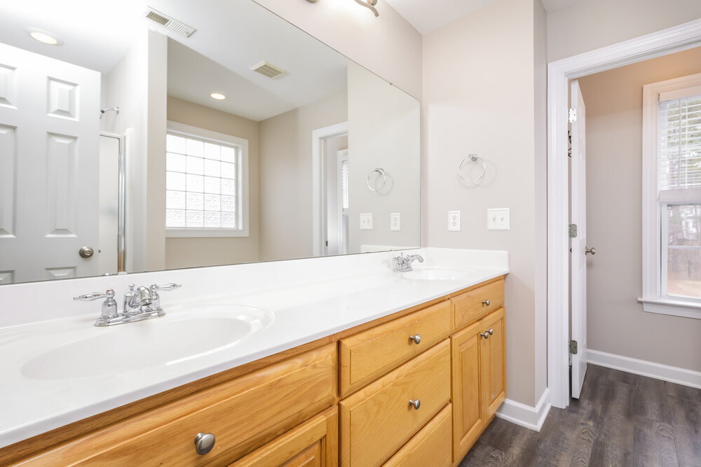 Building Photo - 235 Manchester Trail