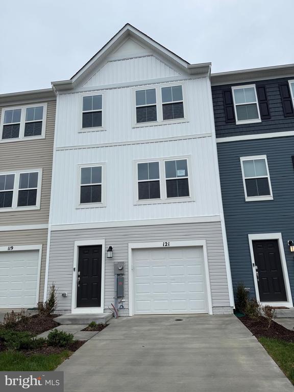 Building Photo - 121 Kinkade Ct