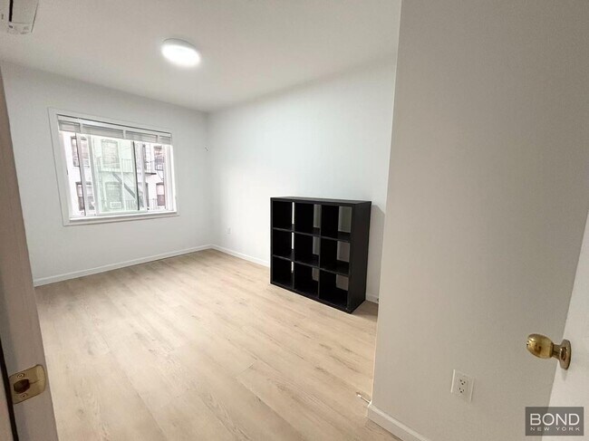 Building Photo - 30-42 50th Street