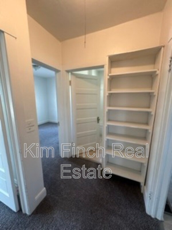 Building Photo - 591 E 300 N