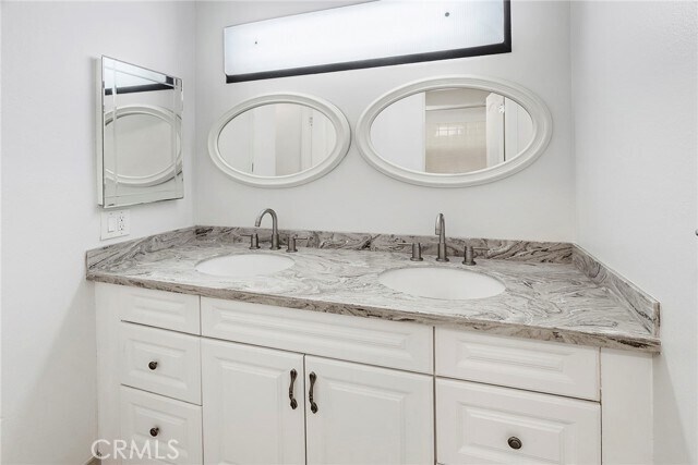 Building Photo - 3200 La Rotonda Dr