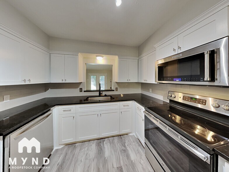 Building Photo - 61 S Circlewood Glen