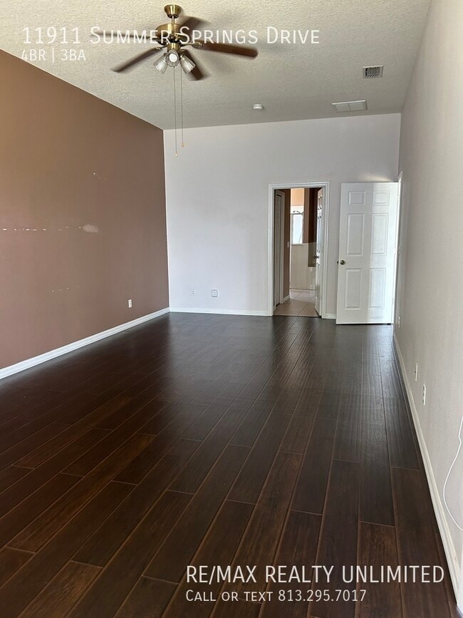 Building Photo - 11911 Summer Springs Dr