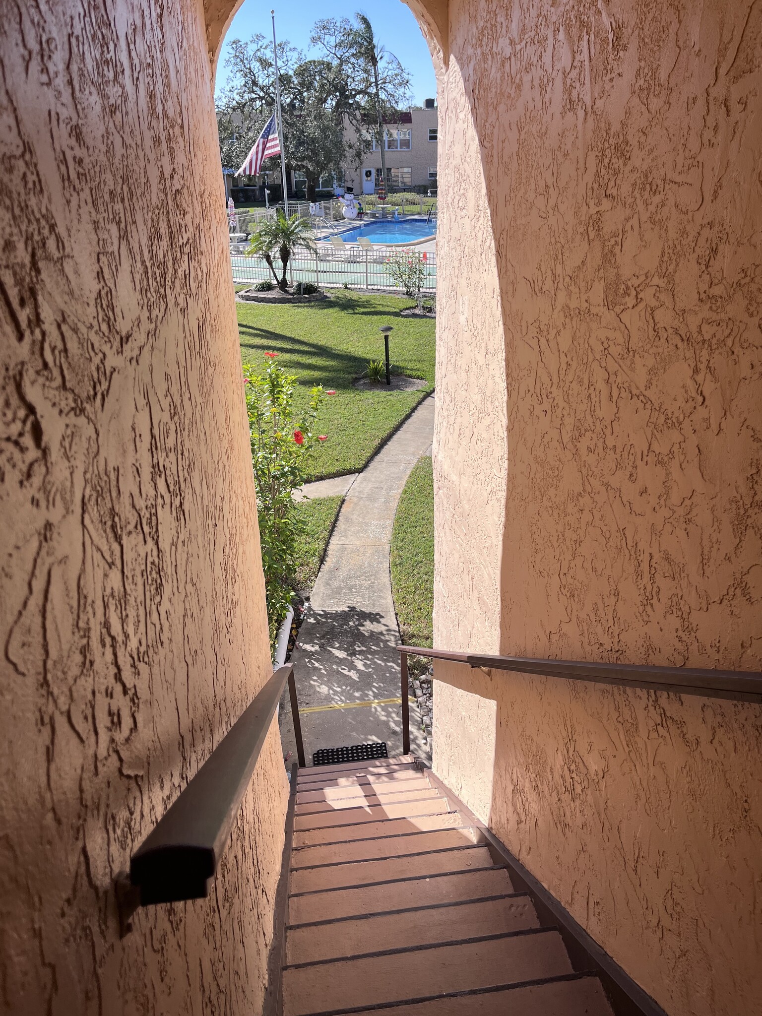 Building Photo - 213 Buttonwood Cir