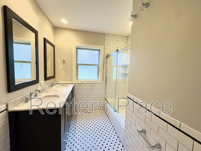 Building Photo - 2127 S Delaware Ct