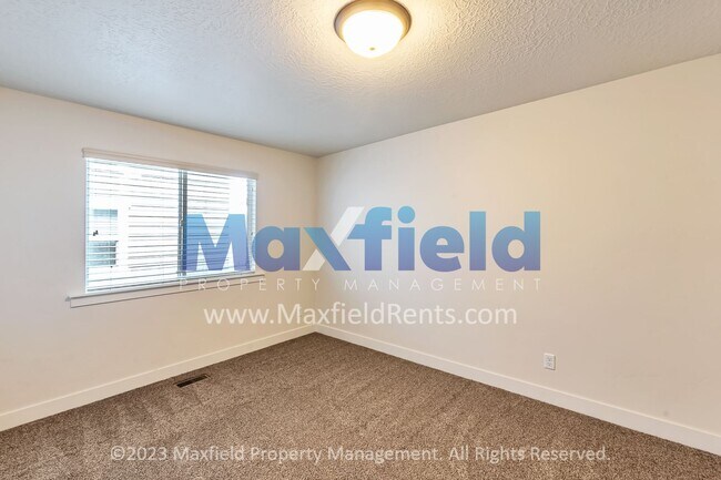 Building Photo - Traverse Mountain View Home