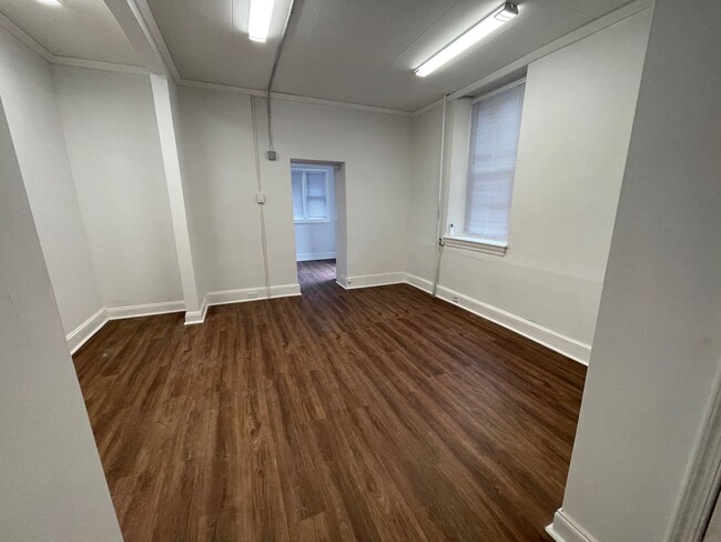 Building Photo - OFFICE SPACE AVAILABLE