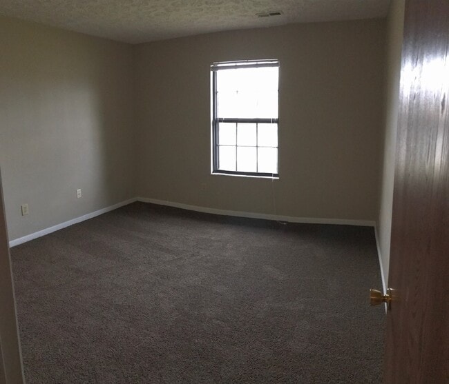 Building Photo - Single story two bedroom, two bathroom apartment!