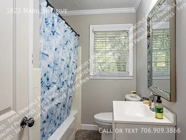 Building Photo - 1823 Marilon Dr