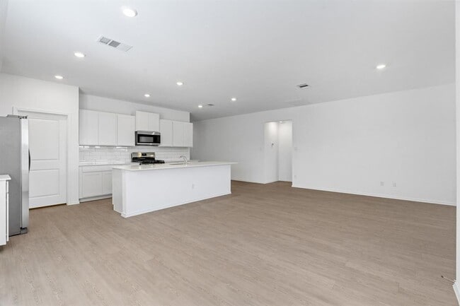 Building Photo - 1448 Boggy Crk Rnch Rd