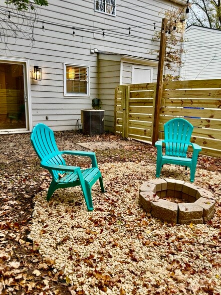 Building Photo - 1159 Saint Augustine Pl NE