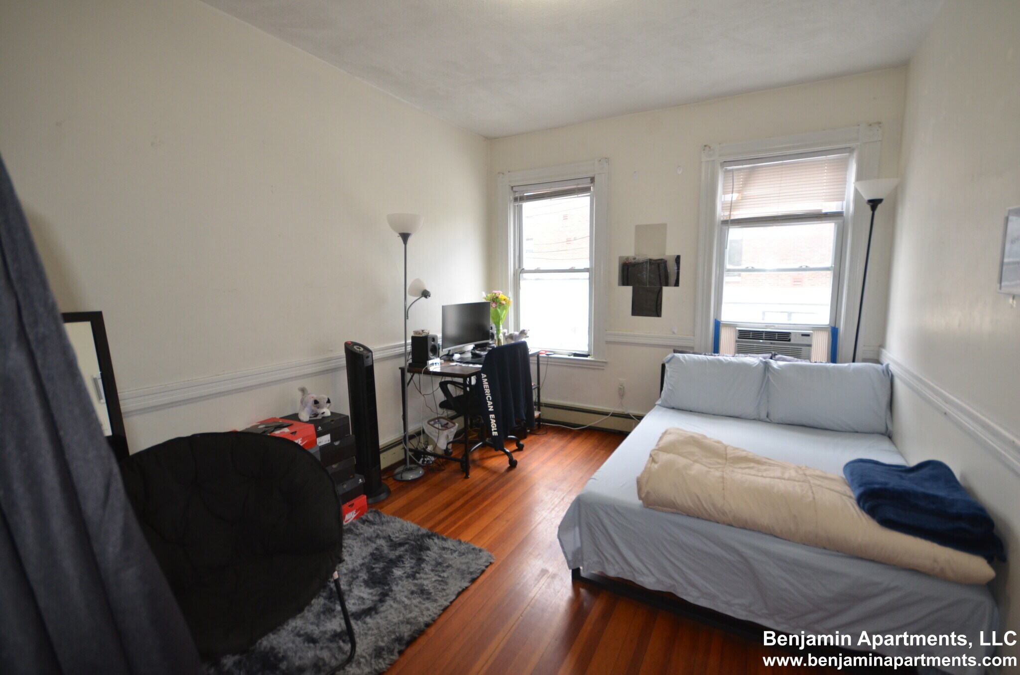 Building Photo - 77 Walnut St