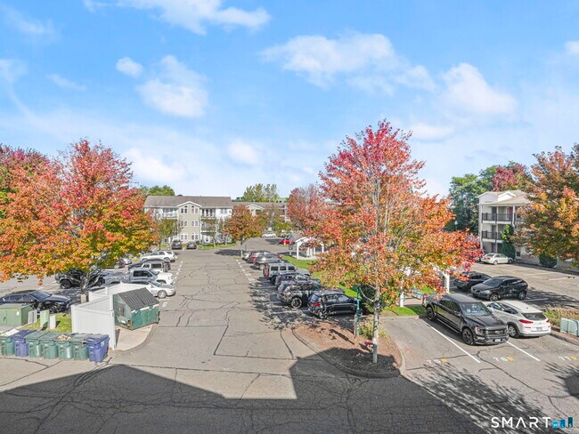 Building Photo - 3250 Fairfield Ave