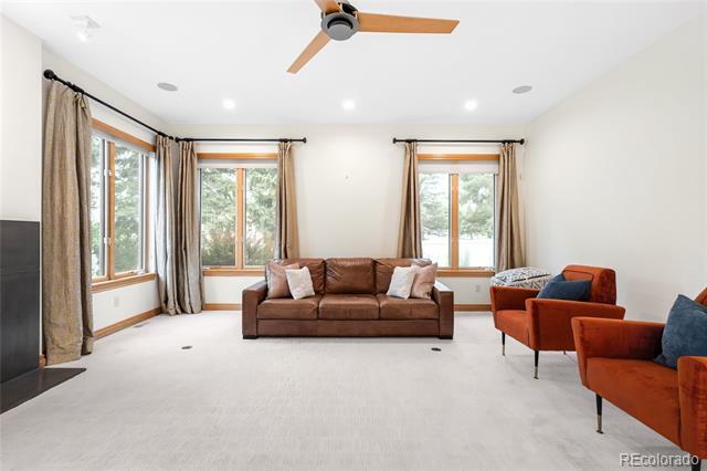 Building Photo - 5904 Zinnia Ct