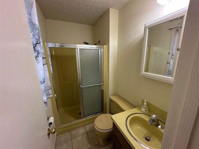 Building Photo - 722 Geronimo Way