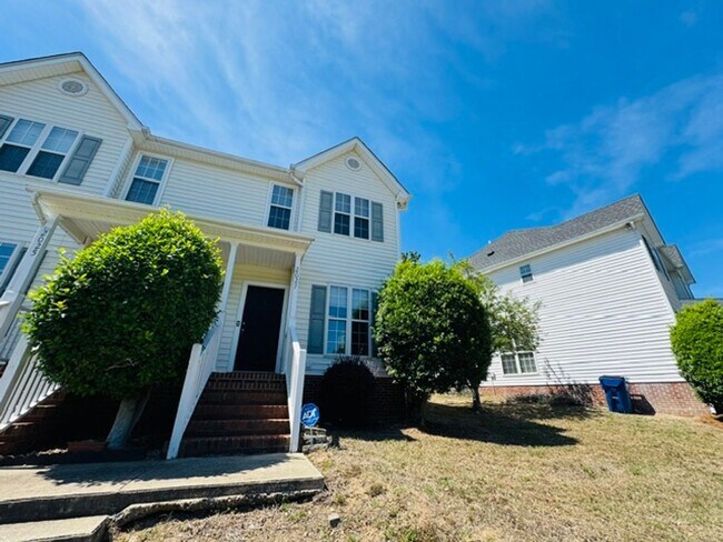 Building Photo - 2027 Turtle Point Dr