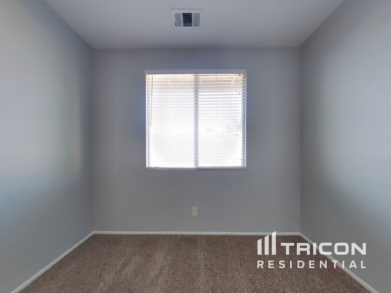 Building Photo - 43756 Alcoba Dr