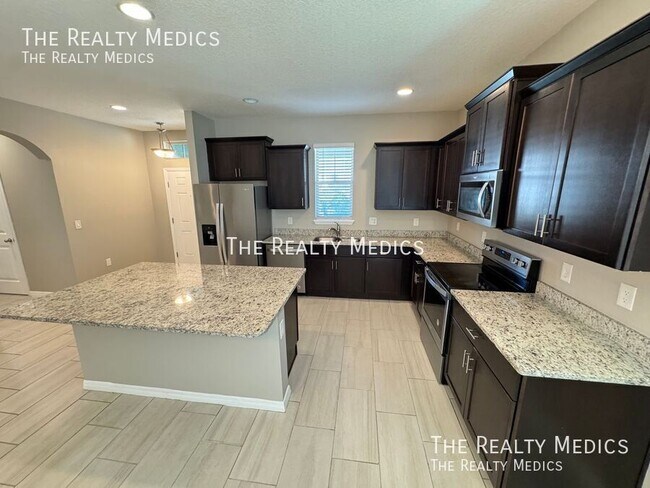 Building Photo - 16149 Mangrove Rd