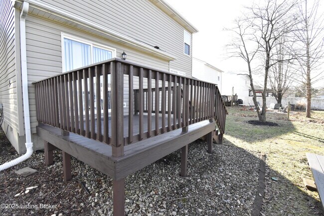 Building Photo - 4313 Hickoryview Dr