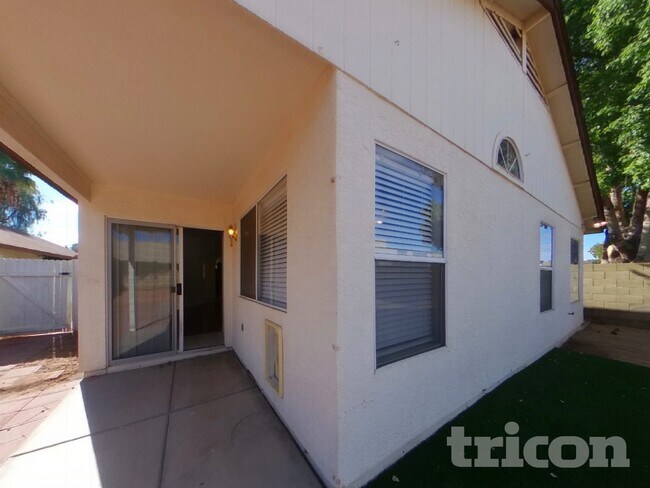 Building Photo - 1938 E Wagoner Rd