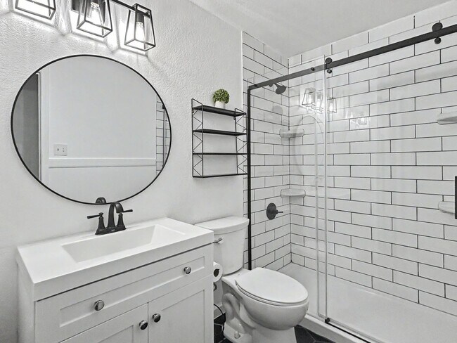 Building Photo - Remodeled Far West-Side Home with Spacious Backyard