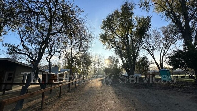 Building Photo - 17259 Walnut Ave