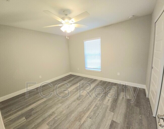 Building Photo - 57 Locust Run Dr