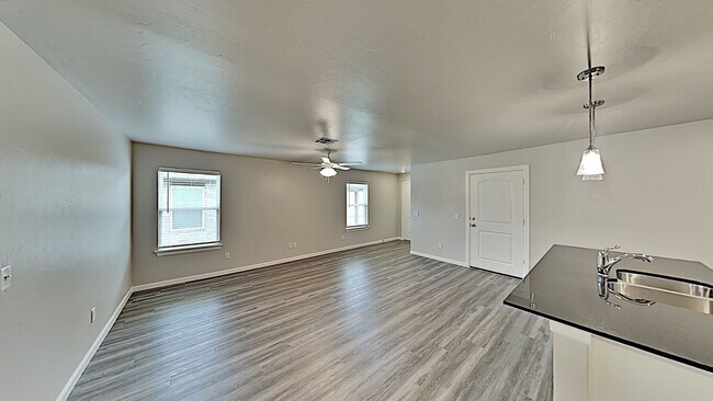 Building Photo - 2 Bedroom 2 Bathroom 2 Car Garage Duplex close to Broadway Extension, a short distance from Edmon...