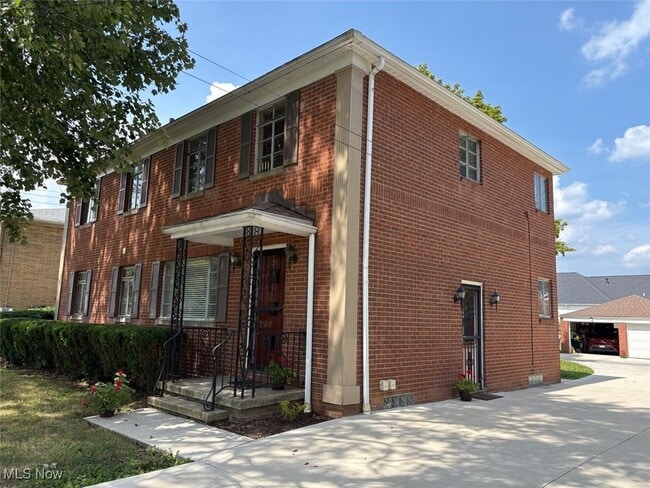 Building Photo - 161 Kenridge Rd