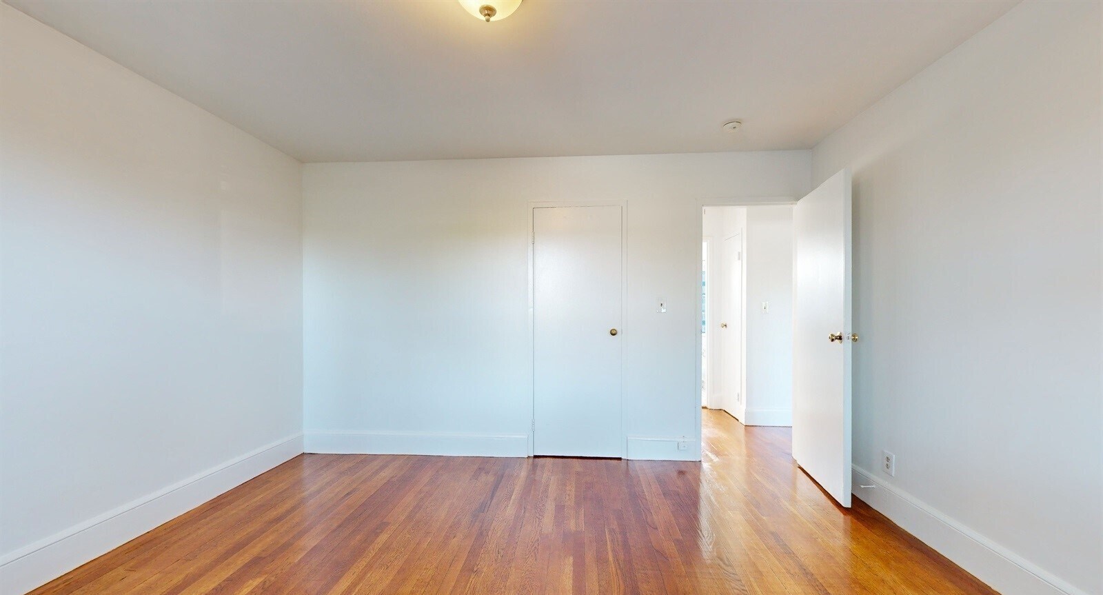 Building Photo - 461 Arborway