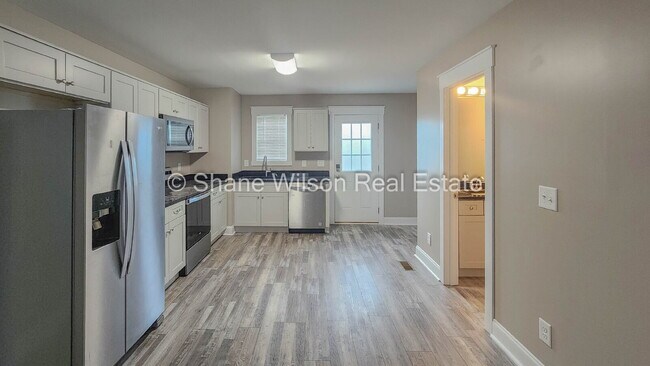 Building Photo - "Charming Rocky Face Duplex: Spacious 2-Be...