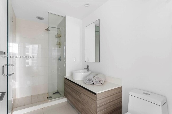 Building Photo - 121 NE 34th St